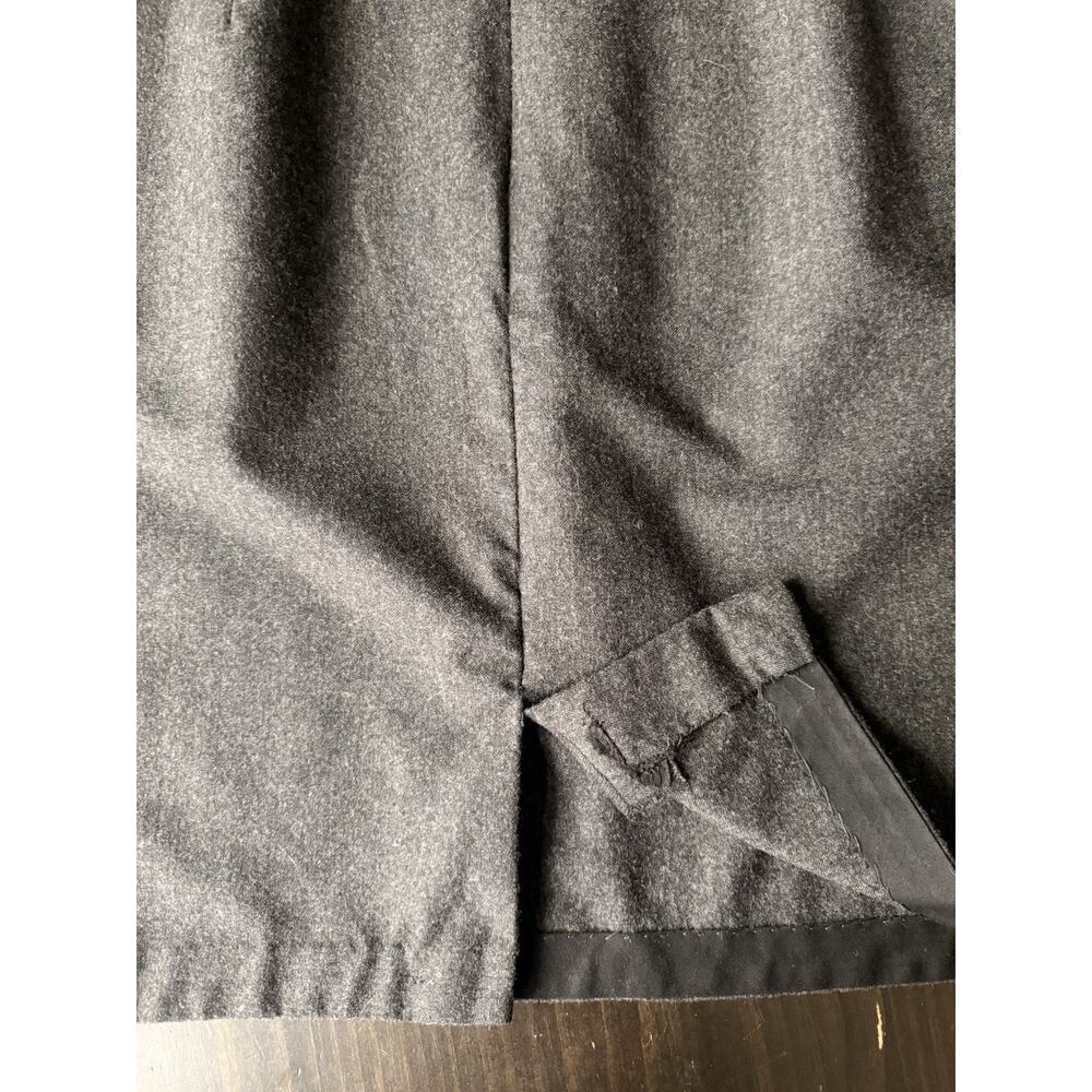 Vintage Burberrys London Gray Wool Pencil Skirt | Classic Tailored | Small Fit - Picture 5 of 9
